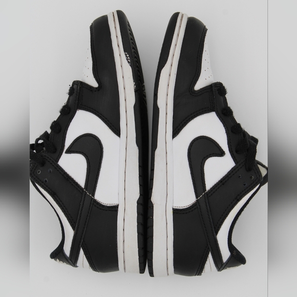 Nike Dunk Low – Black/White “Panda” – Size 2Y - Picture 8 of 9